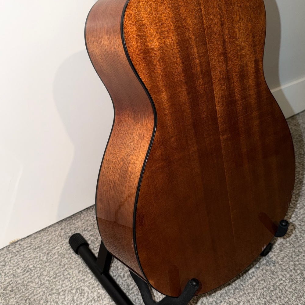 Yamaha FS700S Acoustic Guitar with Spruce Top - Picture 7 of 12